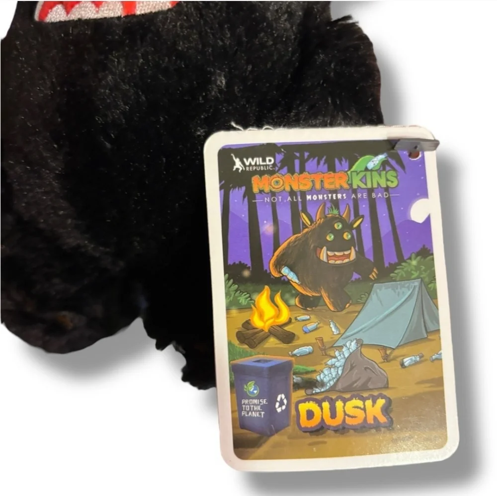 WILD REPUBLIC Monsterkins Plush Dusk Jr. 6” Toy